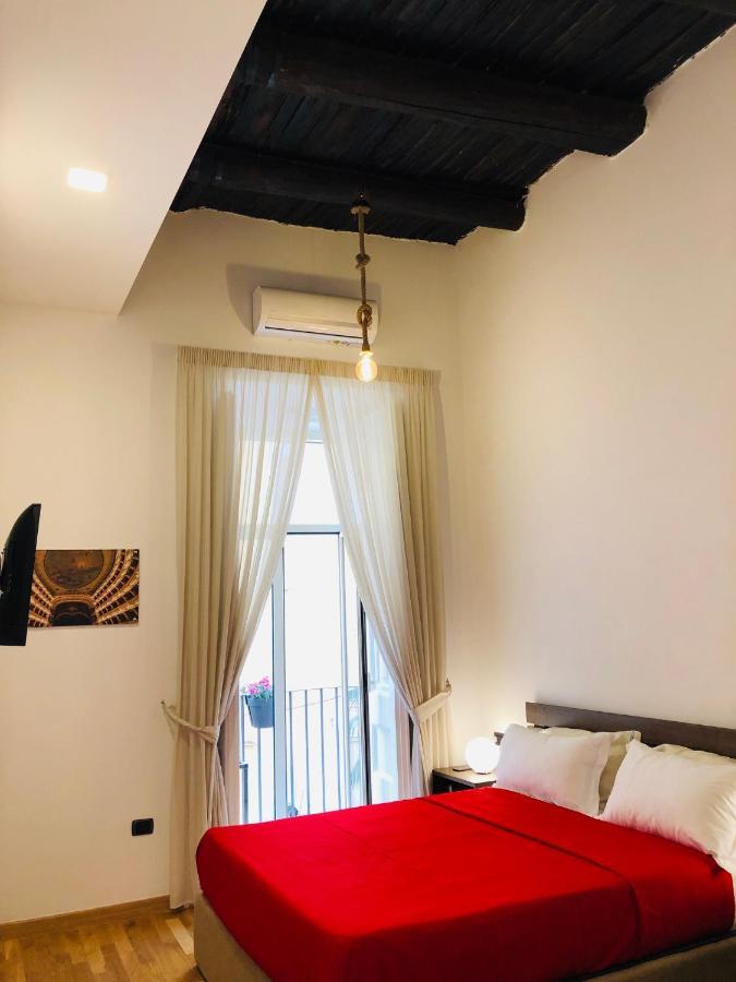 Domus Studio 25 Bed & Breakfast Naples Luaran gambar